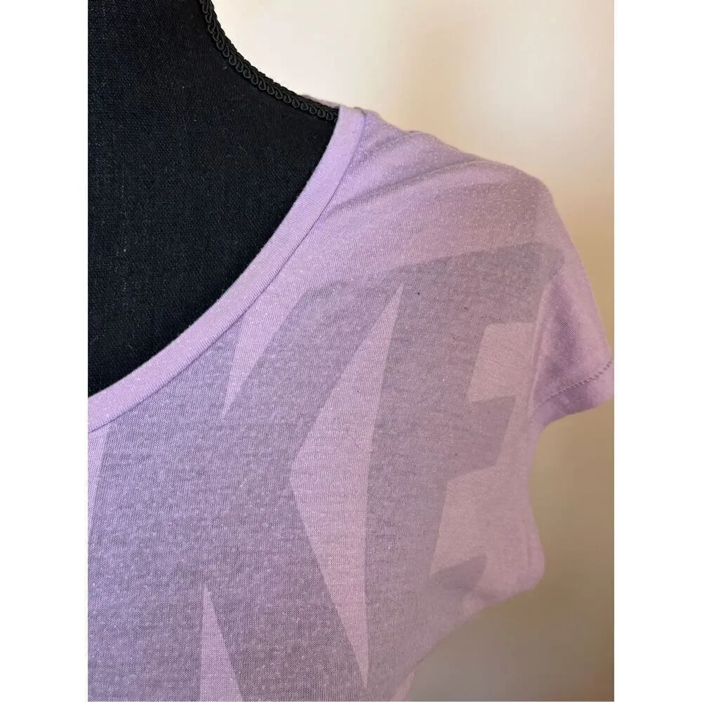 NIKE Women’s DRI-FIT Club Sheer Boxy Logo Short Sleeve T-Shirt Tops Light Purple